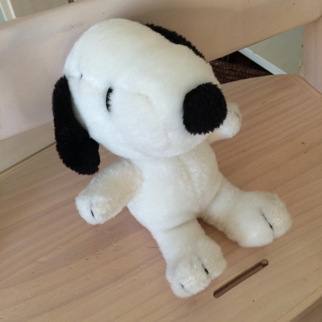 SNOOPY(スヌーピー)のスヌーピー人形&未使用きんちゃく エンタメ/ホビーのおもちゃ/ぬいぐるみ(ぬいぐるみ)の商品写真