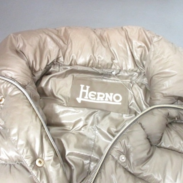HERNO サイズ38 S グレーの通販 by ブランディア|ヘルノならラクマ - ヘルノ ダウンコート 高品質好評