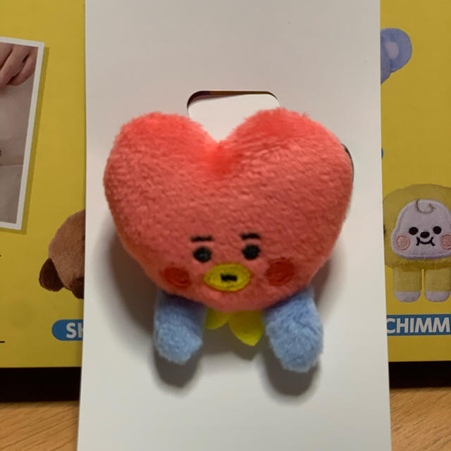 防弾少年団(BTS)(ボウダンショウネンダン)のBT21 ぬいぐるみバッジ エンタメ/ホビーのおもちゃ/ぬいぐるみ(キャラクターグッズ)の商品写真