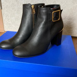 バーバリーブルーレーベル(BURBERRY BLUE LABEL)のブルーレーベルクレストブリッジ　ショートブーツ(ブーツ)