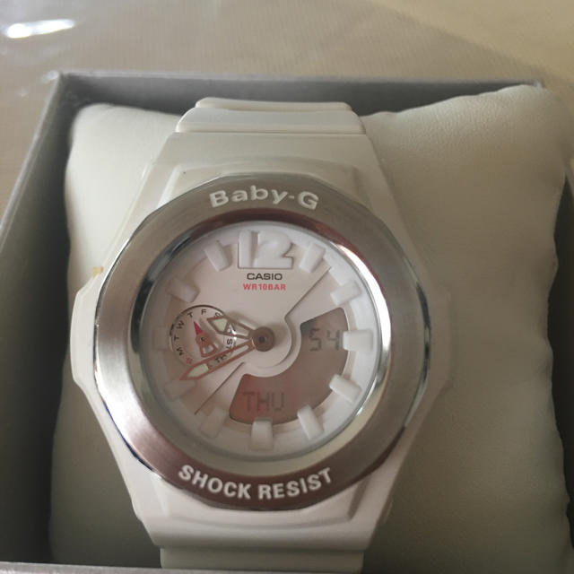 Baby-G(ベビージー)のbaby-G  白　腕時計 レディースのファッション小物(腕時計)の商品写真