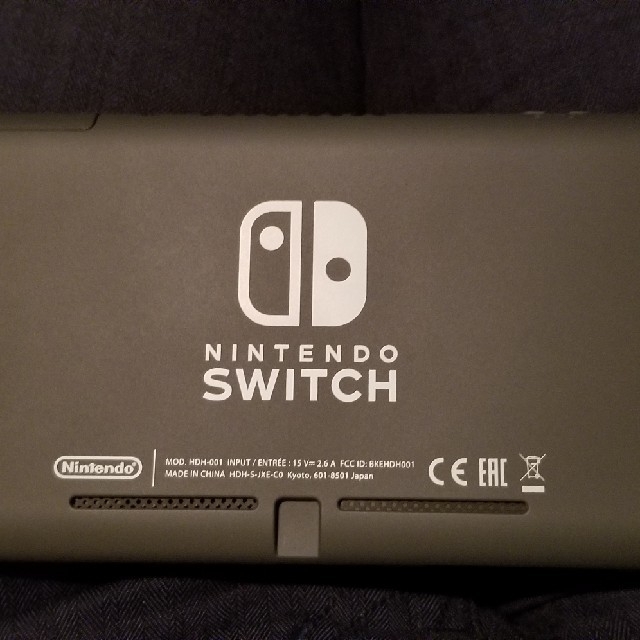 ニンテンドー グレーの通販 by Nintendo Switch's shop｜ラクマ スイッチ ライト Switch Lite本体 日本製人気