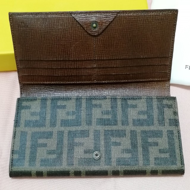 FENDI 長財布 箱 内袋付 1