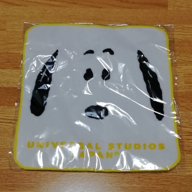 USJ(ユニバーサルスタジオジャパン)のUSJ スヌーピー タオルハンカチ 非売品 レディースのファッション小物(ハンカチ)の商品写真