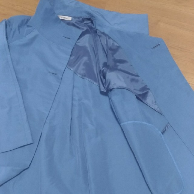 ブルー　トレンチコート レディースのジャケット/アウター(トレンチコート)の商品写真