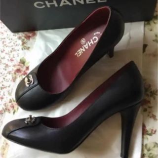 シャネル(CHANEL)の再お値下げ！CHANEL ターンロック パンプス 361/2 正規品(ハイヒール/パンプス)