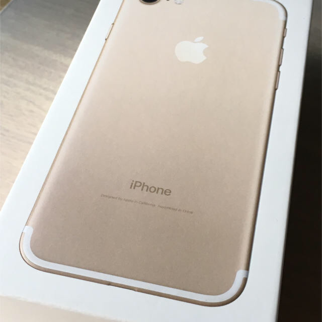 iphone7 32GB シャンパンゴールド 2