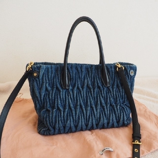 特価お得 miumiu - Miumiu デニム マトラッセ ショルダーバッグ 本物