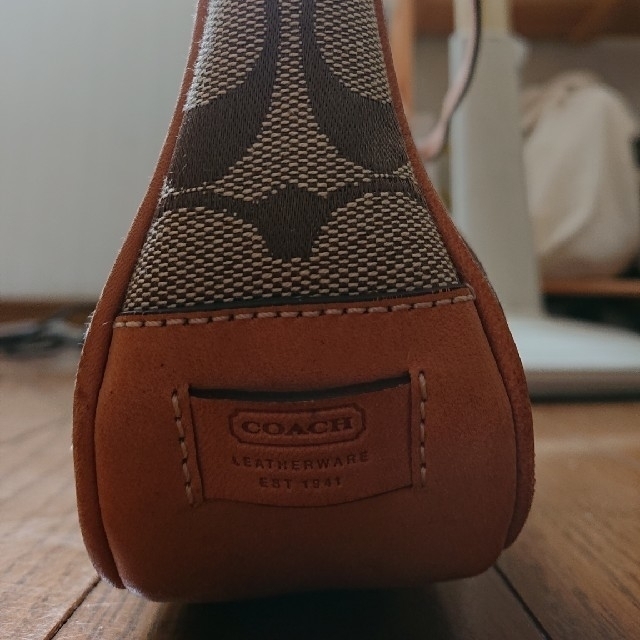 COACH(コーチ)のCOACH ポーチ レディースのファッション小物(ポーチ)の商品写真