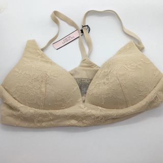 ヴィクトリアズシークレット(Victoria's Secret)の新品　VICTORIA’S SECRET 34A ワイヤー無し　ソフトブラ(ブラ)