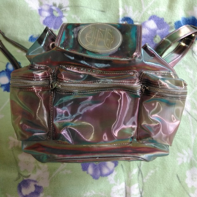 Jean-Paul GAULTIER(ジャンポールゴルチエ)のジャンポール・ゴルチエ 玉虫色ビニールリュック レディースのバッグ(リュック/バックパック)の商品写真