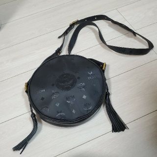 エムシーエム(MCM)のMCM　ヴィンテージ　ショルダーバッグ フリンジ(ショルダーバッグ)