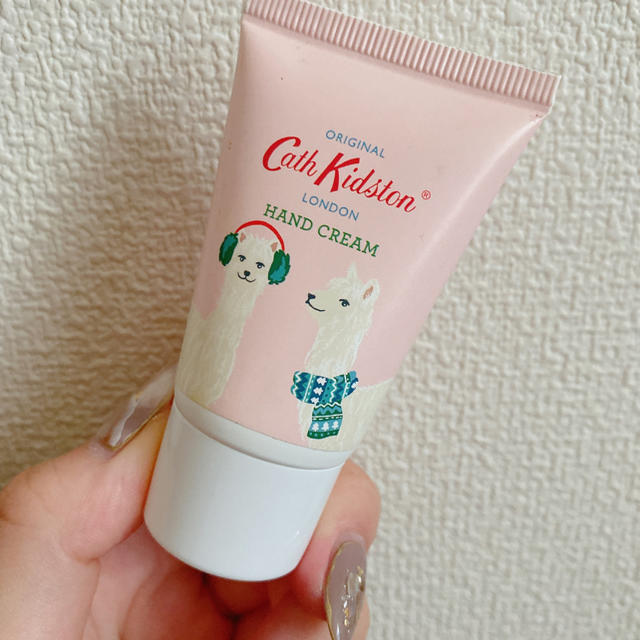 Cath Kidston(キャスキッドソン)の※sgtieさま専用【新品未使用】キャスキッドソン　ハンドクリーム コスメ/美容のボディケア(ハンドクリーム)の商品写真