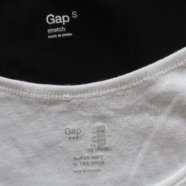 GAP(ギャップ)のGap Tシャツ ２枚 レディースのトップス(Tシャツ(半袖/袖なし))の商品写真