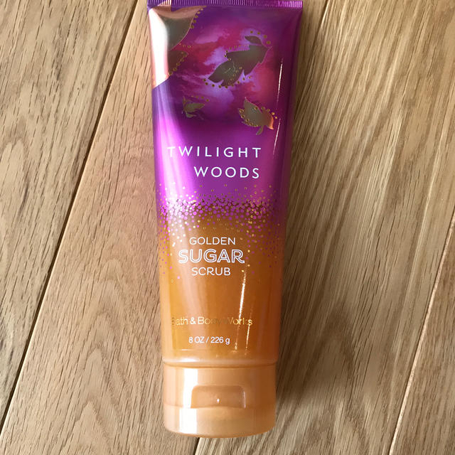 Bath & Body Works(バスアンドボディーワークス)のbath&body works ボディスクラブ コスメ/美容のボディケア(ボディスクラブ)の商品写真