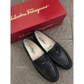 サルヴァトーレフェラガモ(Salvatore Ferragamo)のフェラガモ　靴(ローファー/革靴)