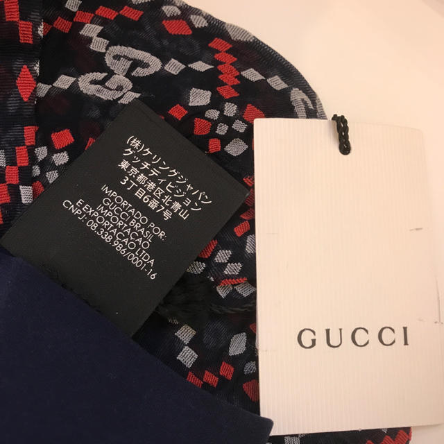 Gucci(グッチ)のGUCCI グッチ ハイソックス 紺色 シースルー  新品 未使用 箱付き レディースのレッグウェア(ソックス)の商品写真