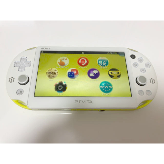 PlayStation Vita(プレイステーションヴィータ)のSONY PlayStationVITA 本体  PCH-2000 ZA13 エンタメ/ホビーのゲームソフト/ゲーム機本体(携帯用ゲーム機本体)の商品写真