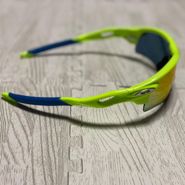 Oakley(オークリー)のOAKLEYサングラス メンズのファッション小物(サングラス/メガネ)の商品写真