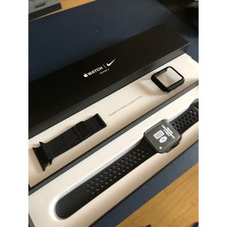 ほぼ新品おまけ付きApplewatch series 3 GPSモデル42mm (腕時計(デジタル))