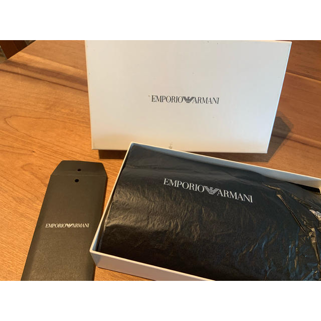 Emporio Armani(エンポリオアルマーニ)のEMPORIO ARMANI 長財布　新品 レディースのファッション小物(財布)の商品写真