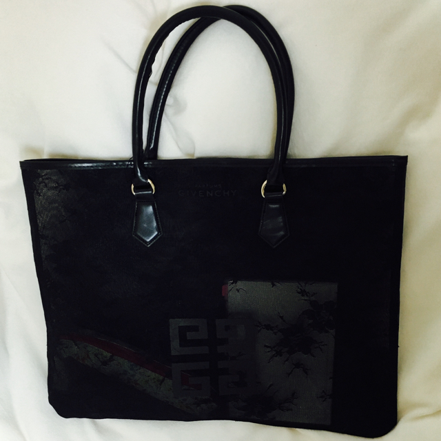 GIVENCHY(ジバンシィ)のGIVENCHY♡レースバック レディースのバッグ(トートバッグ)の商品写真