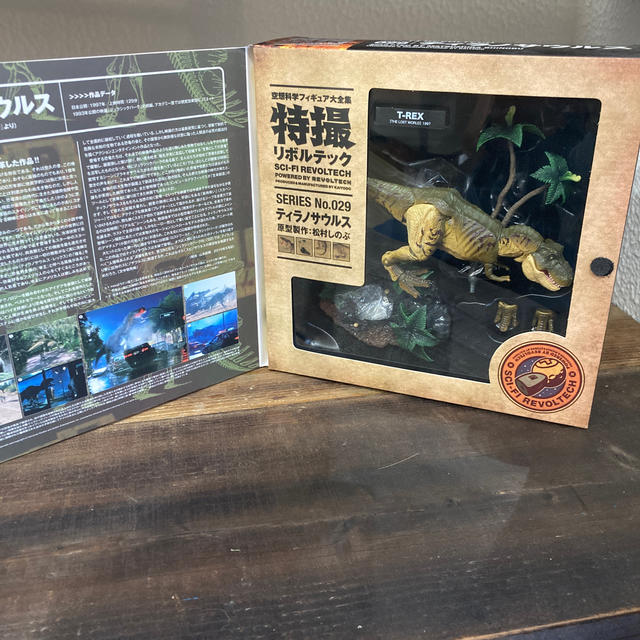 海洋堂(カイヨウドウ)のリボルテック　029 T-REX ティラノサウルス 開封品 エンタメ/ホビーのフィギュア(SF/ファンタジー/ホラー)の商品写真