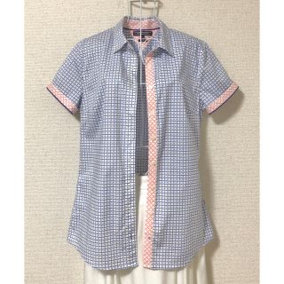 トミーヒルフィガー(TOMMY HILFIGER)の【美品】TOMMY HILFIGER Fitted コットンシャツ＊ブルー＊(シャツ/ブラウス(半袖/袖なし))