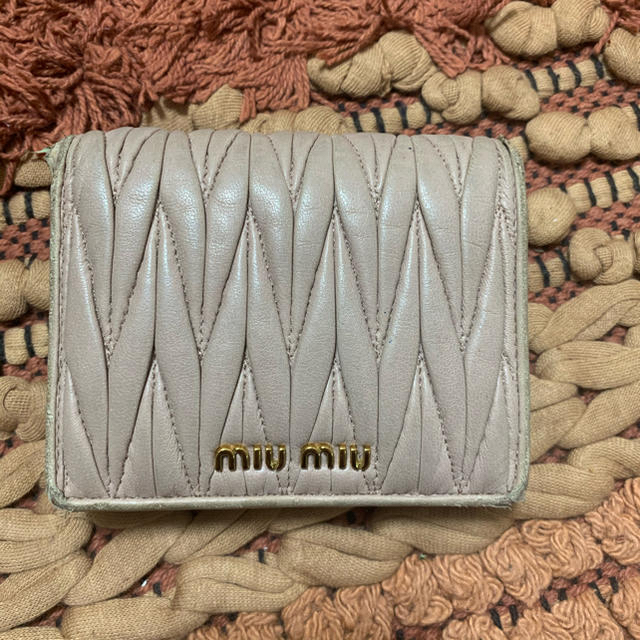 MIUMIU 財布