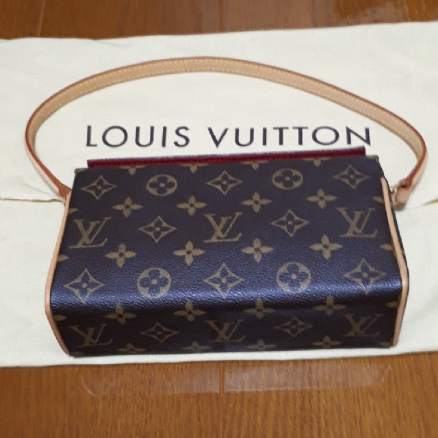 LOUIS VUITTON 　ルイヴィトン　レシタル