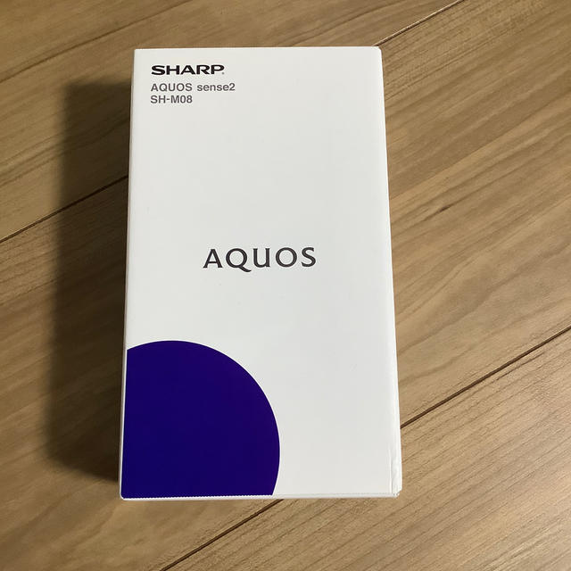 SHARP AQUOS SH-M08 ホワイトシルバー