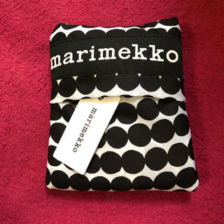 マリメッコ(marimekko)の🖤🤍新品 マリメッコ marimekko スマートバック エコバッグ(エコバッグ)