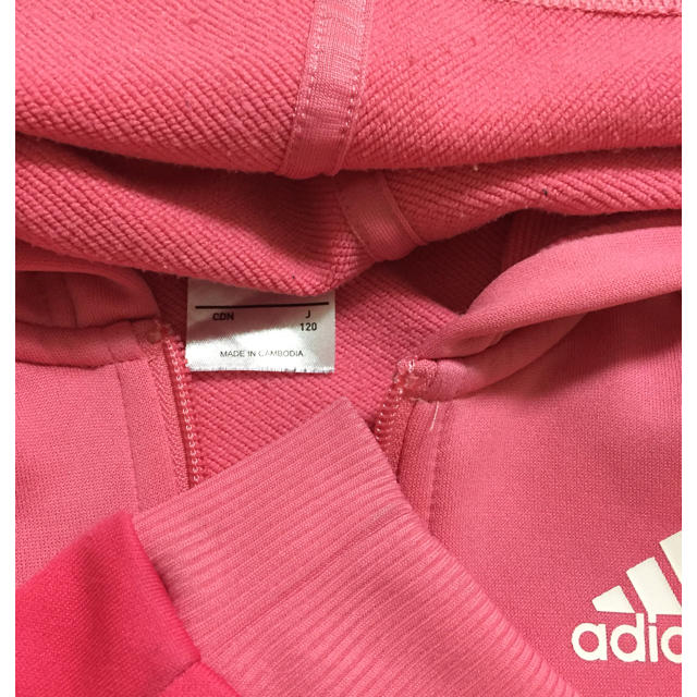adidas(アディダス)のadidas ジャージ上  サイズ120 キッズ/ベビー/マタニティのキッズ服女の子用(90cm~)(ジャケット/上着)の商品写真