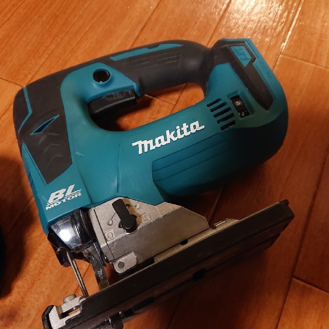 マキタ充電式ジグソーJV182D、3Ahバッテリー、充電器 うのにもお得な情報満載