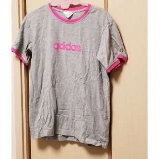 アディダス(adidas)のadidas　Tシャツ(Tシャツ(半袖/袖なし))