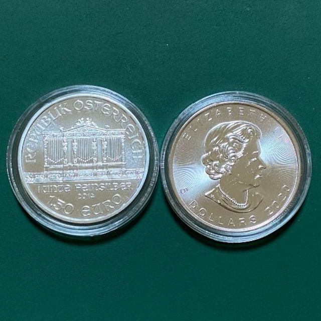 1オンス銀貨2枚セット(ウィーン銀貨,メイプルリーフ銀貨)