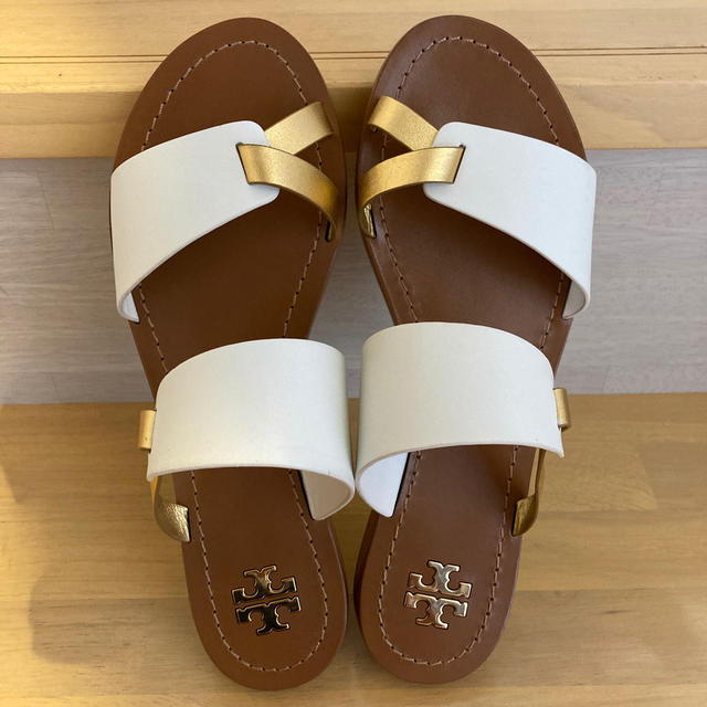 Tory Burch(トリーバーチ)のトリーバーチ　フラット　サンダル　24 24.5 レディースの靴/シューズ(サンダル)の商品写真