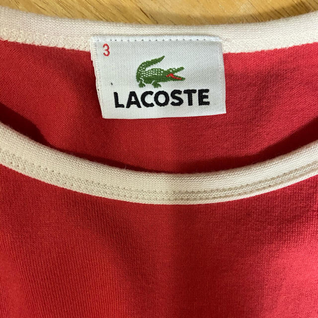 LACOSTE(ラコステ)のラコステ　Tシャツ　赤 レディースのトップス(Tシャツ(半袖/袖なし))の商品写真