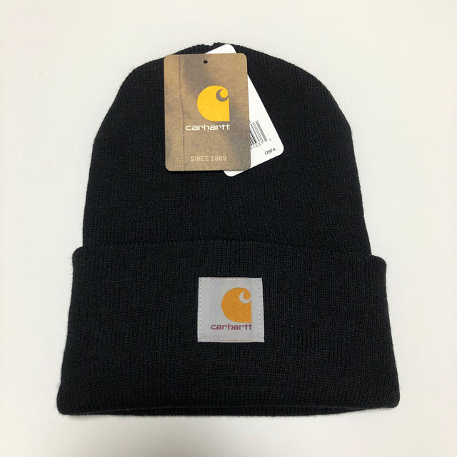 carhartt(カーハート)のcarhartt ビーニー (Black) メンズの帽子(ニット帽/ビーニー)の商品写真