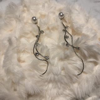 ハンドメイド　ピアス(ピアス)