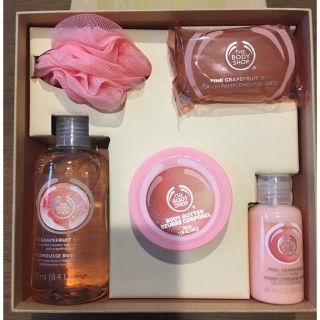 ザボディショップ(THE BODY SHOP)のピンクグレープフルーツ　バス&ボディモイスチャーギフト(バスグッズ)