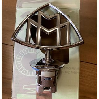 純正ベンツ Sクラス W222 マイバッハ ボンネット/マスコット