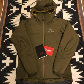 ARC'TERYX - ARC'TERYX アークテリクス ATOM LT HOODY M カーキの通販