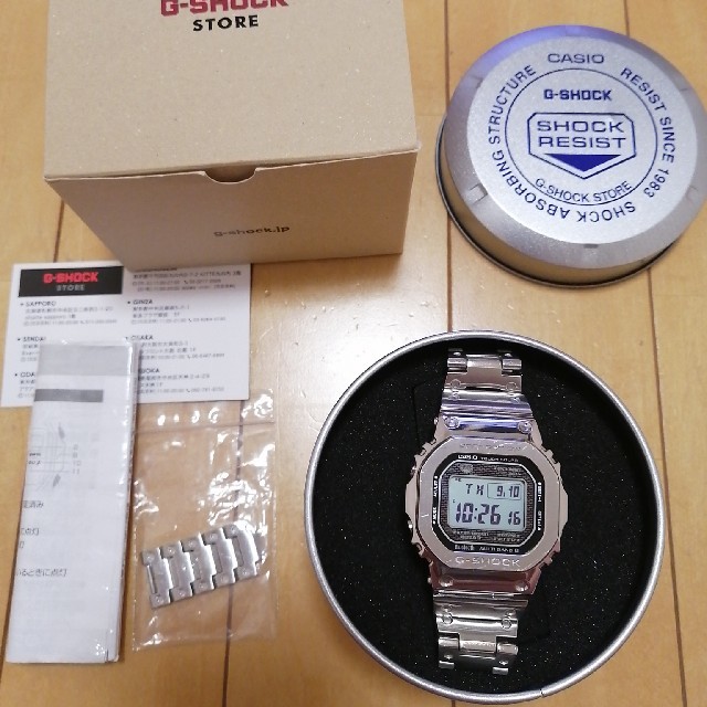 CASIO G-SHOCK GMW-B5000D-1JF シルバー