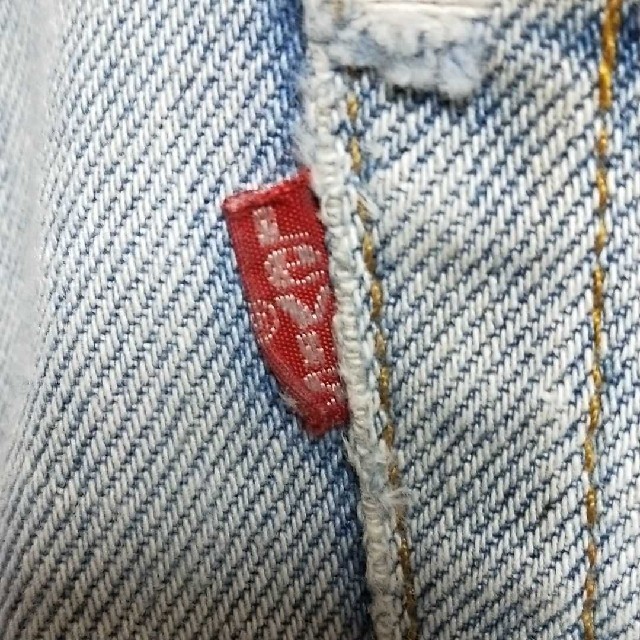 501(ゴーマルイチ)のLEVI'S　501　xx　ダメージデニム ジーンズ　クラッシュデニム メンズのパンツ(デニム/ジーンズ)の商品写真