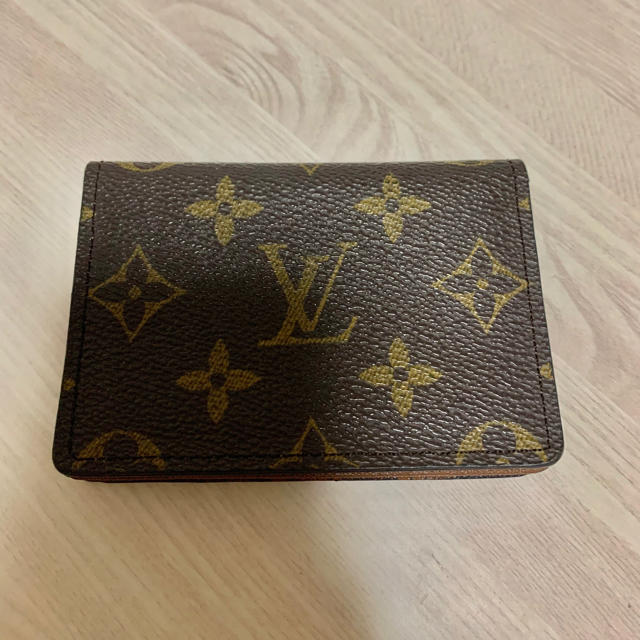 LOUIS VUITTON(ルイヴィトン)のルイヴィトン　カードケース　 レディースのファッション小物(名刺入れ/定期入れ)の商品写真