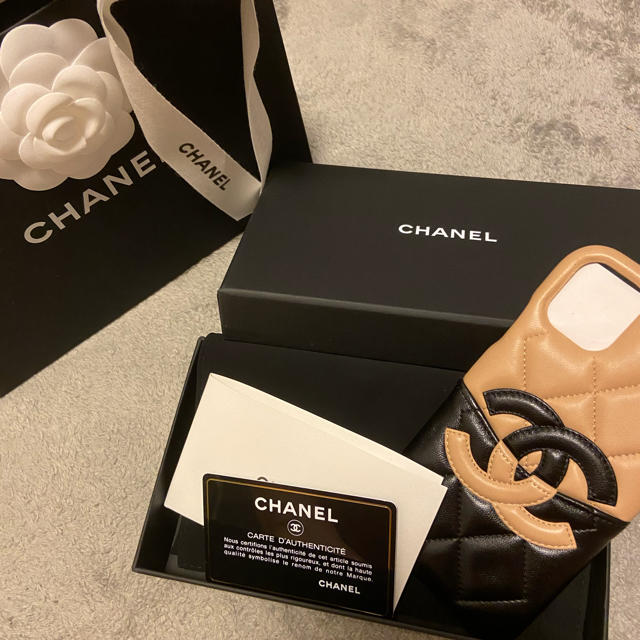 CHANEL(シャネル)の新品　CHANEL iPhone 11 ケース スマホ/家電/カメラのスマホアクセサリー(iPhoneケース)の商品写真