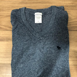 アバクロンビーアンドフィッチ(Abercrombie&Fitch)のアバクロ Tシャツ(Vネック)(Tシャツ/カットソー(半袖/袖なし))