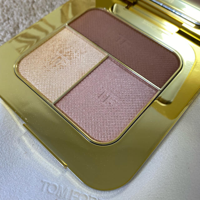 TOM FORD(トムフォード)のNoNmama様専用 コスメ/美容のベースメイク/化粧品(フェイスカラー)の商品写真