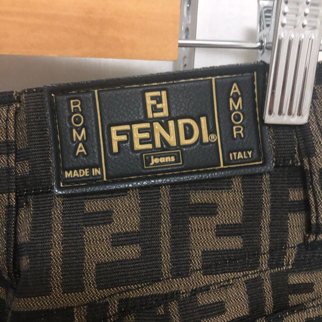 FENDI(フェンディ)の【チョコ様専用】FENDI ズッカ柄スカート レディースのスカート(ミニスカート)の商品写真